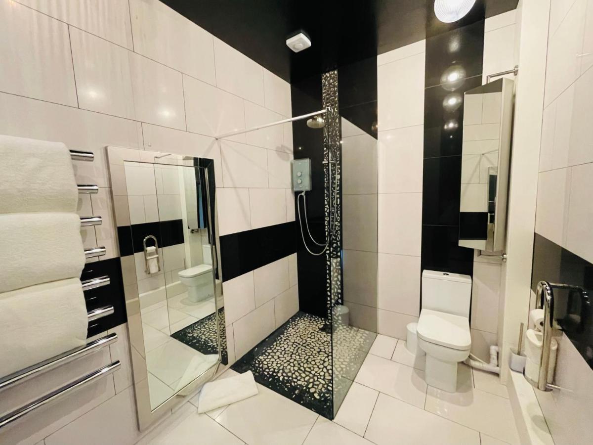 גול Phoenix Apartments מראה חיצוני תמונה