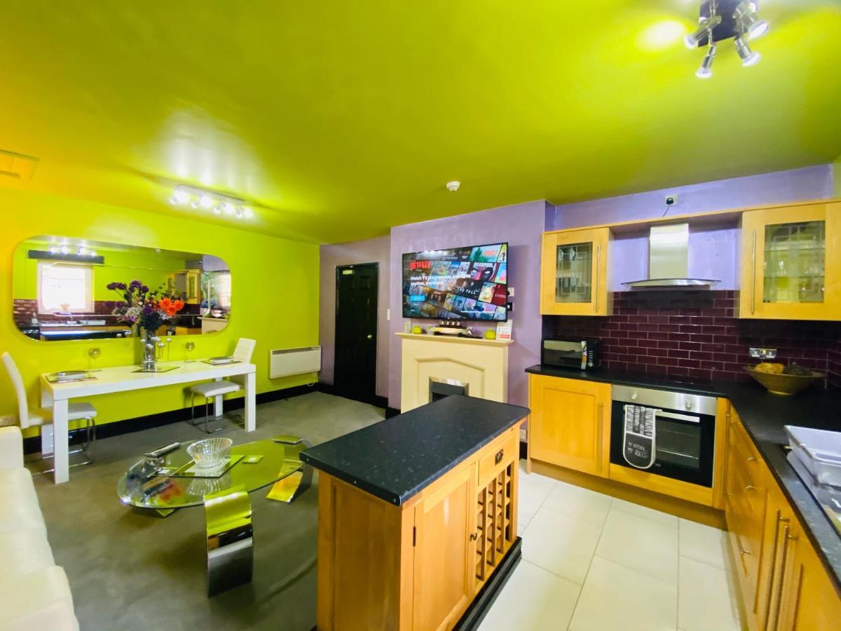 גול Phoenix Apartments מראה חיצוני תמונה
